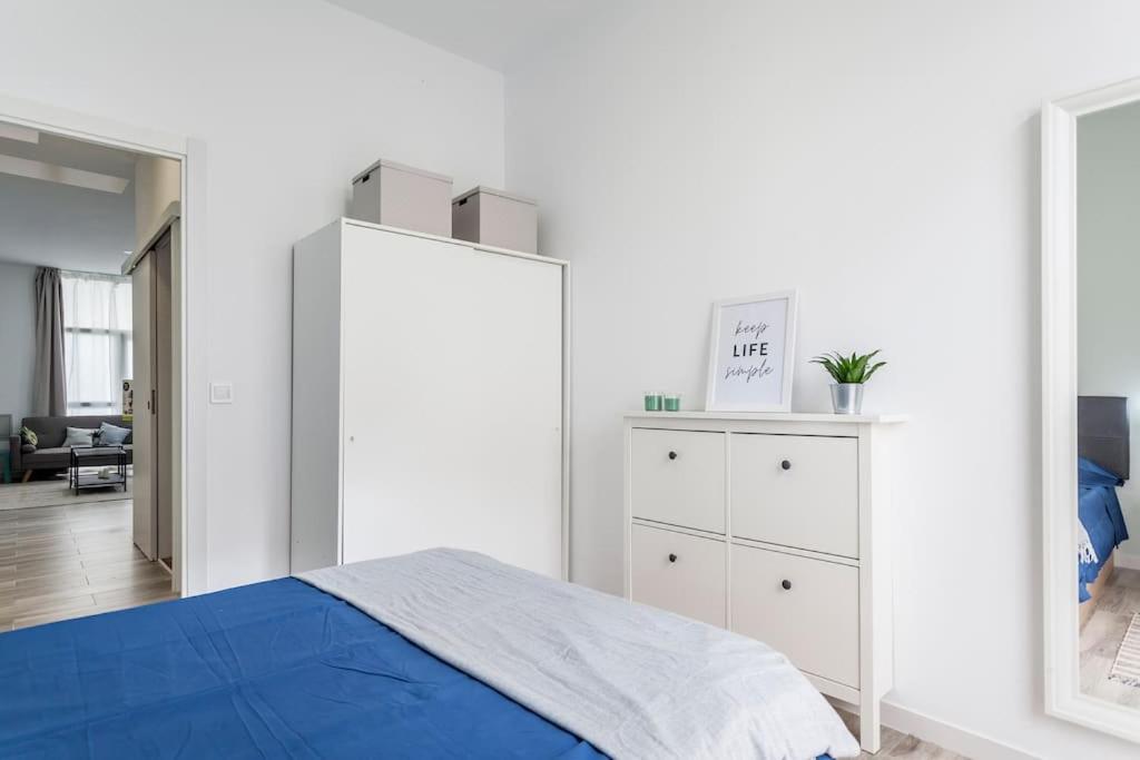 Apartamento Nuevo Cerca De La Playa Y Del Centro バレンシア エクステリア 写真