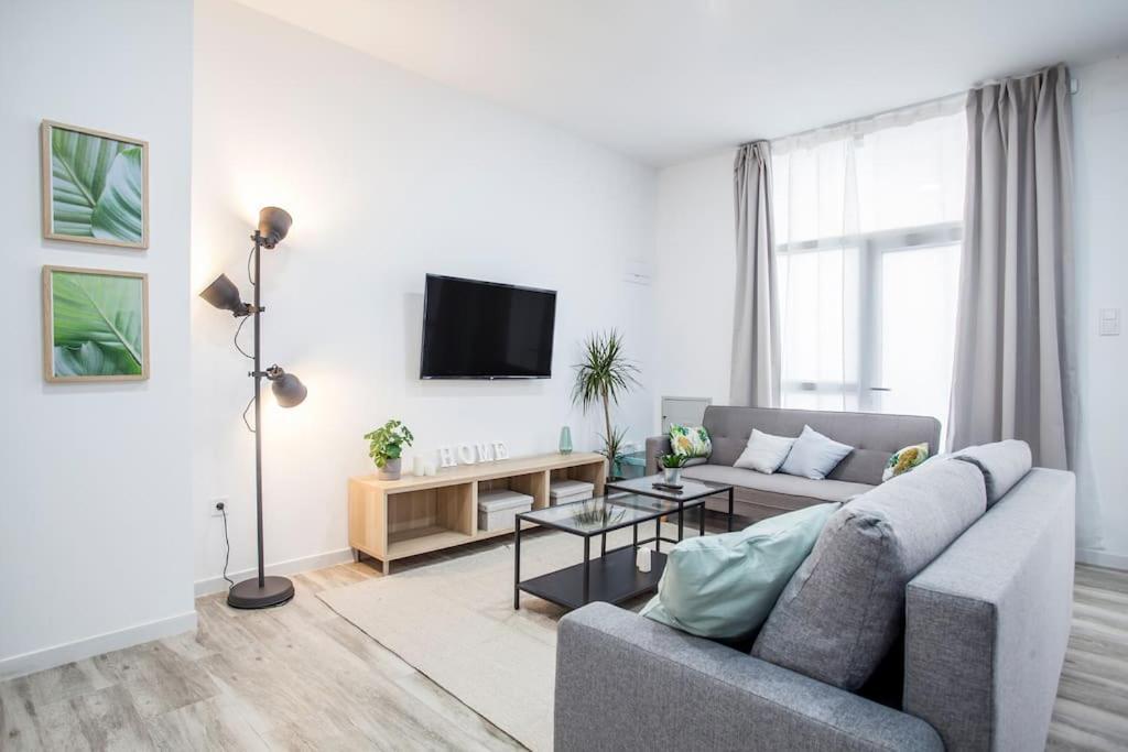 Apartamento Nuevo Cerca De La Playa Y Del Centro バレンシア エクステリア 写真