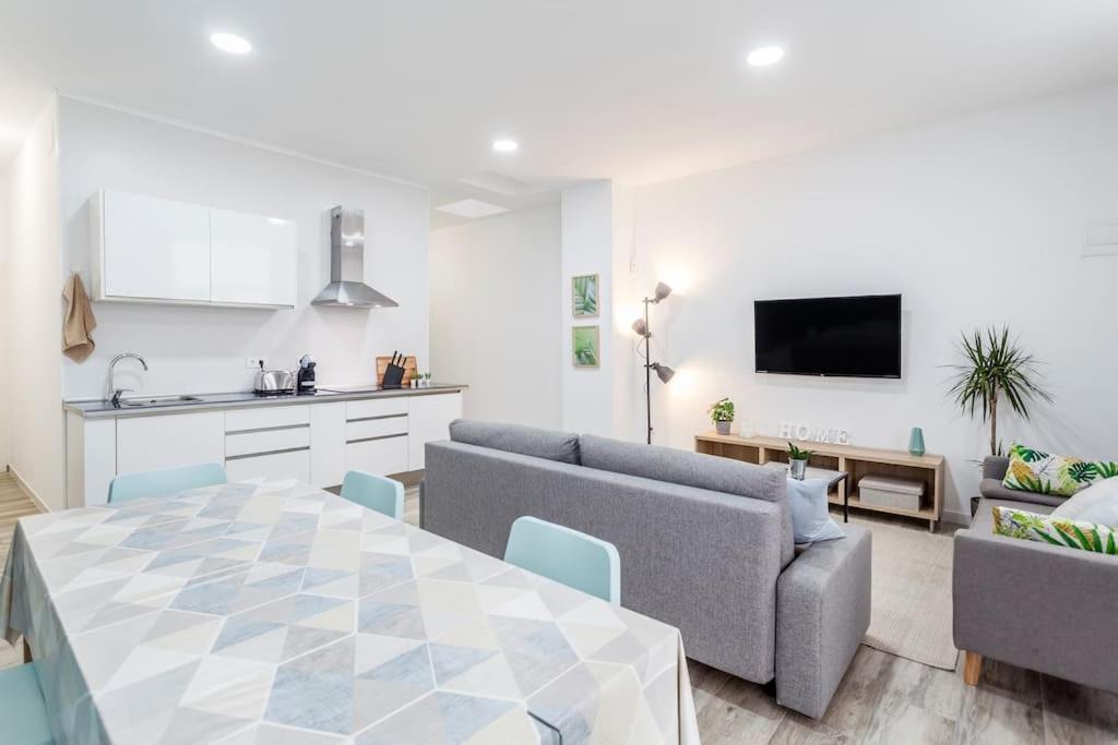 Apartamento Nuevo Cerca De La Playa Y Del Centro バレンシア エクステリア 写真