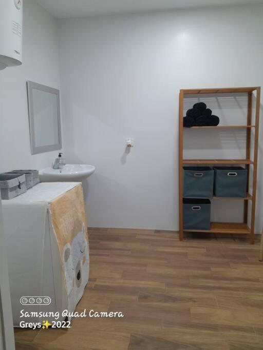 Apartamento Nuevo Cerca De La Playa Y Del Centro バレンシア エクステリア 写真