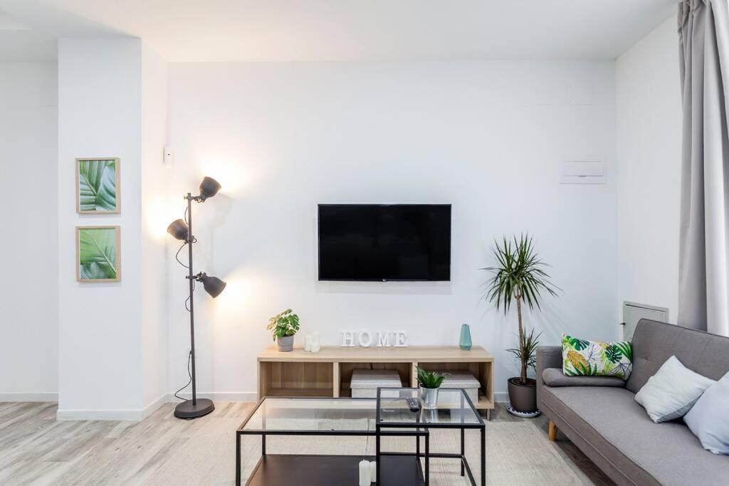 Apartamento Nuevo Cerca De La Playa Y Del Centro バレンシア エクステリア 写真